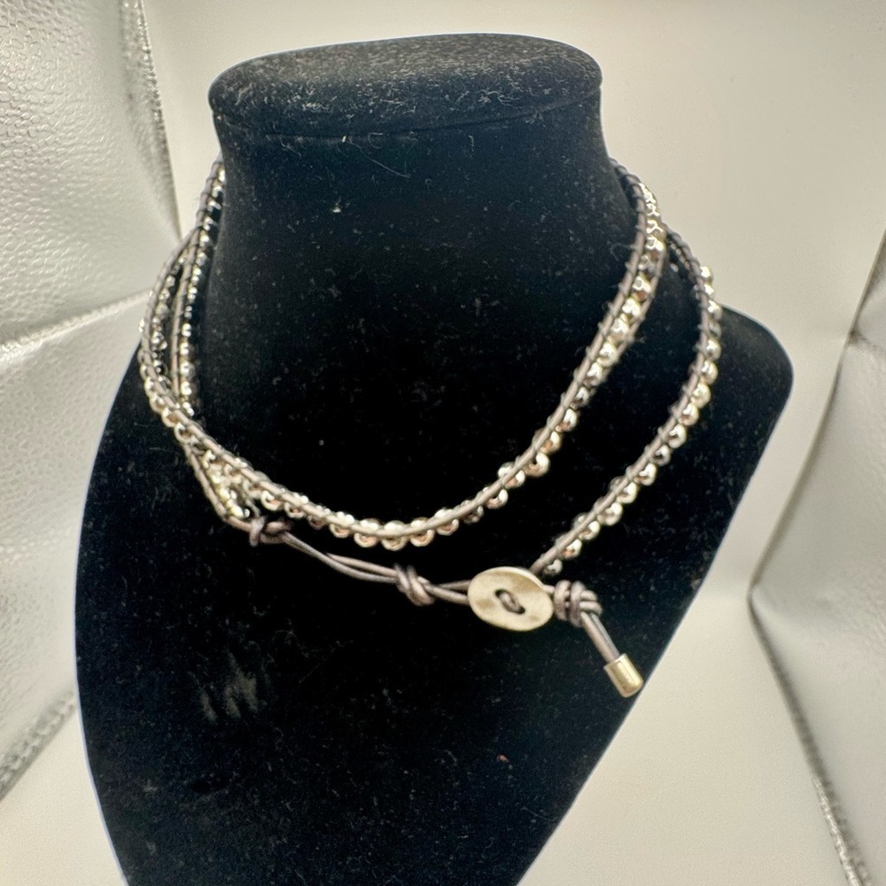 Premier Designs Mixed Material Beaded Silver Leather Necklace - Picture 6 of 6